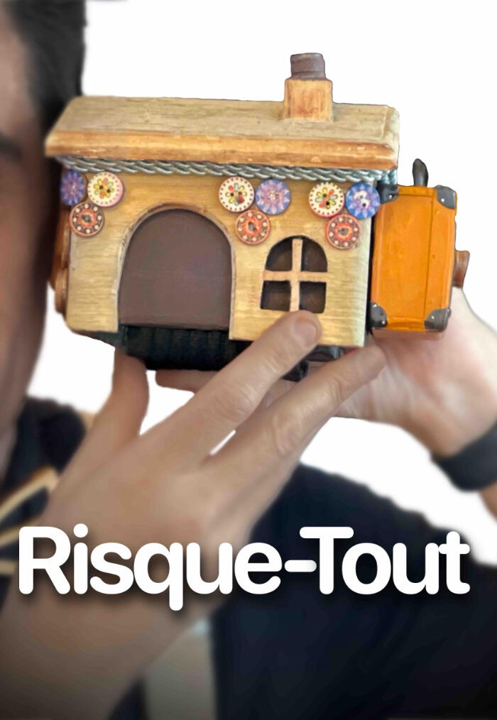 Risque-Tout Affiche des spectacles risque tout avec Monsieur Fred dans la petite maison dans ses mains